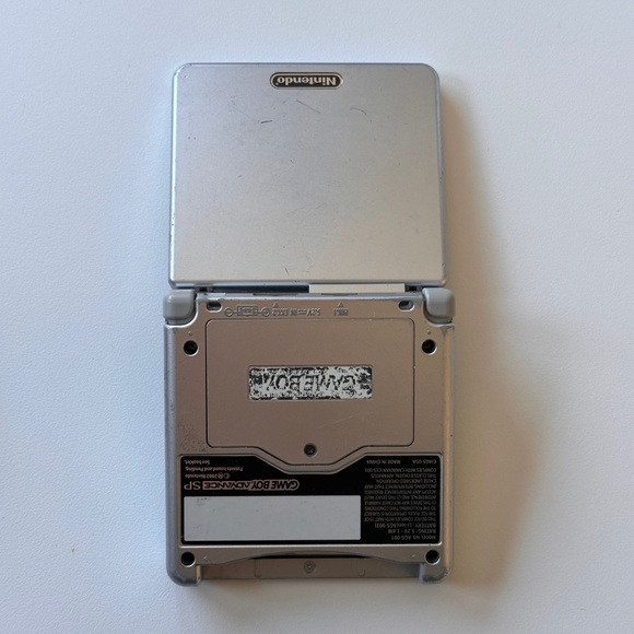 Game Boy Advance SP - Excellent Working Condition - Used, Vintage - Picture 10 of 14